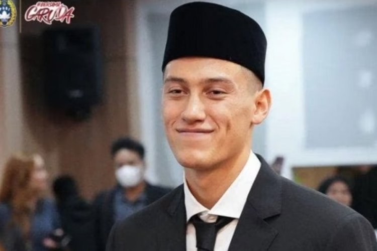 Jay Idzes Resmi Jadi Wni Siap Bela Timnas Indonesia Lambeturah Official Website 1489