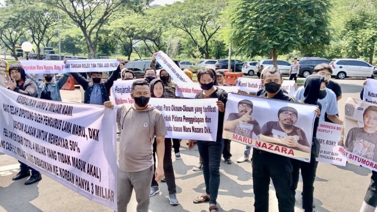 Puluhan Korban Binomo Indra Kenz Lakukan Aksi demo Dan Melaporkan Dugaan Pengelapan Dana