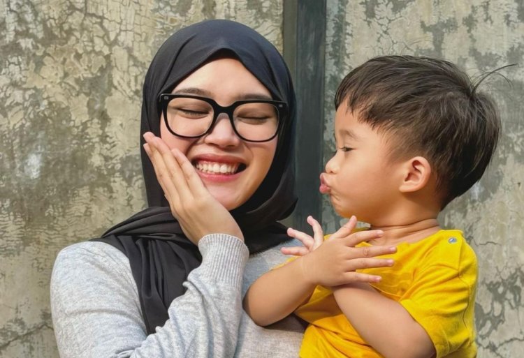 Momen Putri Delina dan Adzam Bertemu Meski Sule Dan Nathalie Holscher Sudah Cerai