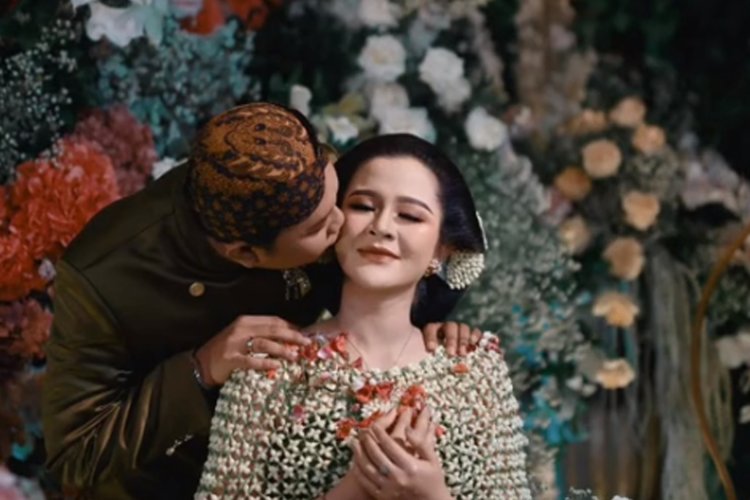 Bella Bonita Ungkap Alasan Gelar Acara Mitoni 5 Bulan Setelah Nikah 