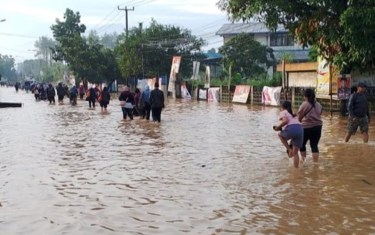 Banjir Bandang Landa Sejumlah Titik di Kota Bandung