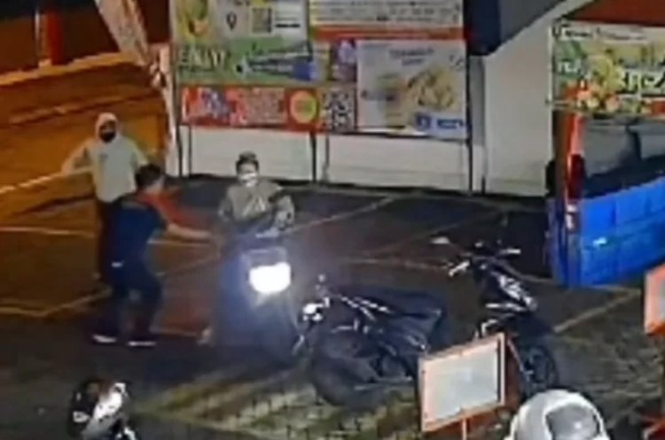 Viral Pasutri Kepergok Curi Motor Karyawan Minimarket di Pasuruan