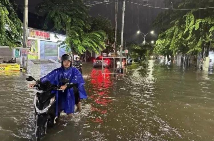 Banjir di Demak Meluas di Akibatkan 44 Desa Terendam, Ribuan Warga Mengungsi