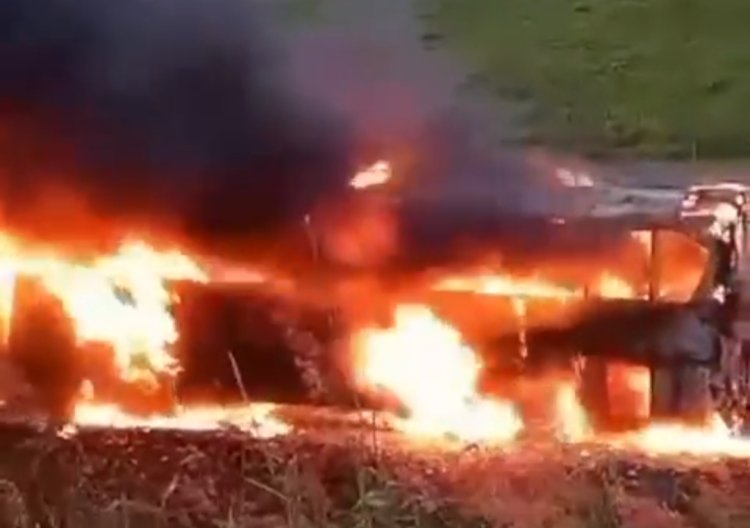 Bus Rosalia Indah Ludes Terbakar di Tol Semarang-Solo