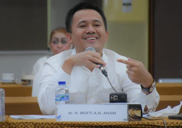 Anggota DPR Mufti Anam Diduga Ditipu Oknum Travel Umroh