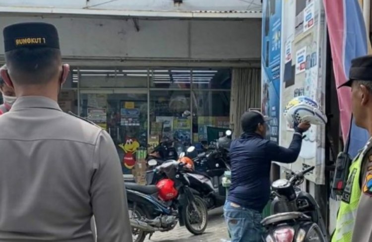 Polsek Rungkut Surabaya Tindak Tegas Jukir Liar di Minimarket
