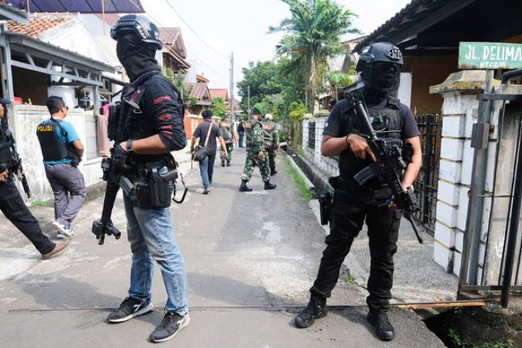 Rumah Kontrakan Pedagang Bubur Terduga Teroris di Karawang Digrebek Densus 88