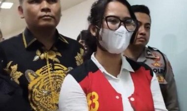 Fransiska Candra Novitasari - LambeTurah Official Website
