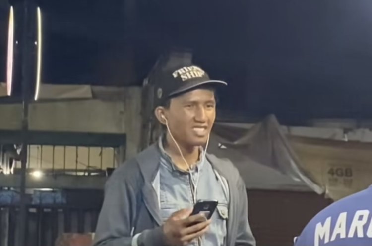 Viral Ketika Pengamen Pakai Headset dan Nyanyi Sendiri, Netizen: Lha kocak Nanti Kita yang Bayar