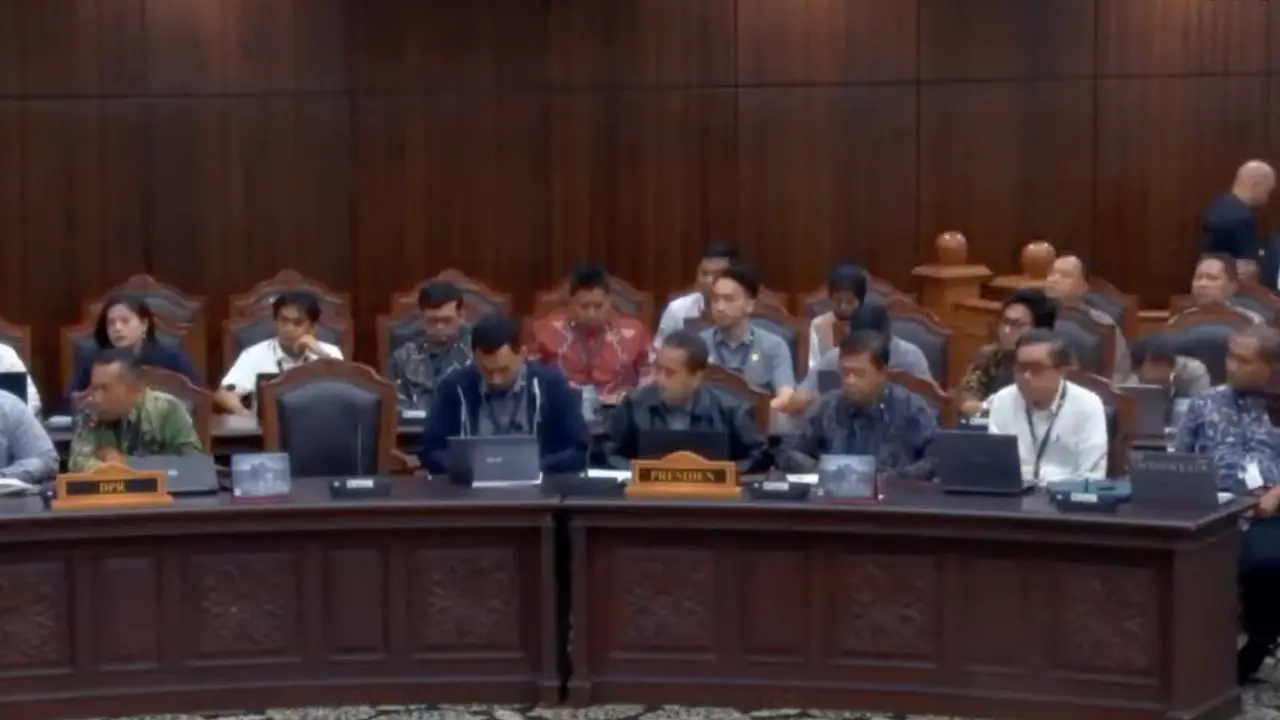 Guru Keluhkan Dampak MBG di MK, Sebut Tak Punya Tempat Mengadu karena Polisi, TNI hingga DPR Punya Dapur SPPG