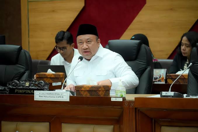 Komisi X DPR Usulkan Gaji Minimal Guru Rp5 Juta per Bulan