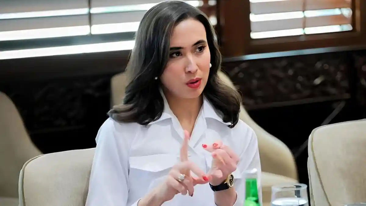 Momen Ketua Komisi VII Saleh Daulay Tegur Menpar Widiyanti Soal Mik Saat Bahas Anggaran: 'Tolong Lebih Dekat'