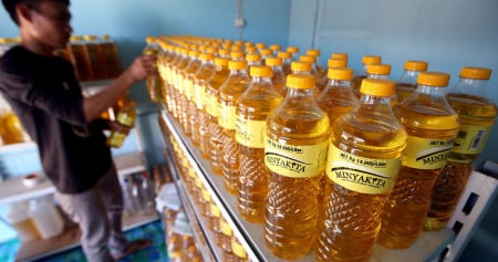 Pemerintah Batal Naikkan Harga Minyakita, HET Tetap Rp15.700 per Liter