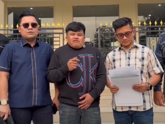 Debi Ceper Laporkan Firdaus Oiwobo ke Polisi, Tak Terima Ibunya Diduga Dihina