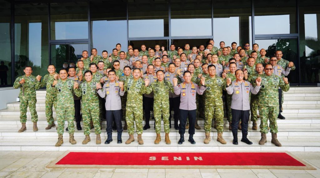 Kapolri dan Panglima TNI Pastikan Soliditas TNI-Polri Kawal Program Presiden Prabowo