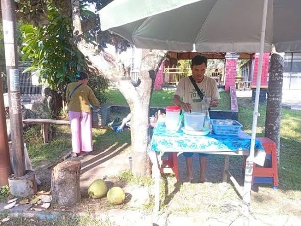 Kisah Wido Paes, Mantan Petinju Internasional Asal Banyuwangi Kini Jualan Es Kelapa Muda