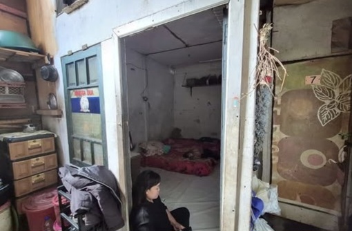 Bertahan di Kontrakan Rp 300.000 Karena Biaya Hidup di Ibukota Mahal : Panas, MCK Jauh, hingga Trauma Kebakaran