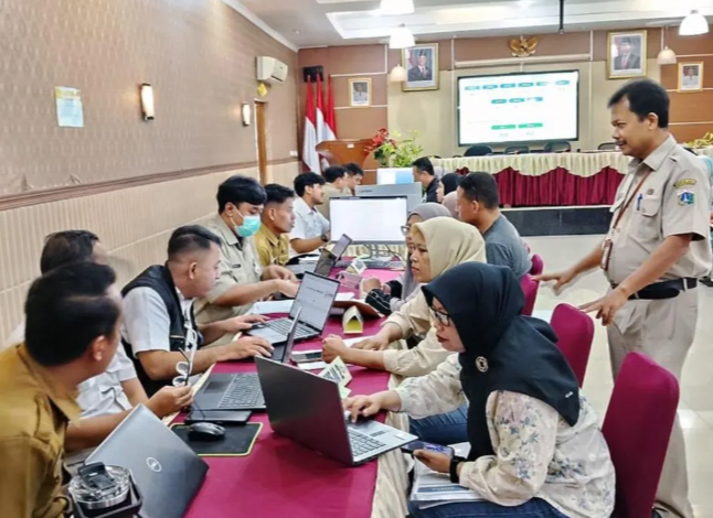 Palsukan KK dan Sertifikat, Hampir 100 Calon Siswa SMP Bandung Didiskualifikasi
