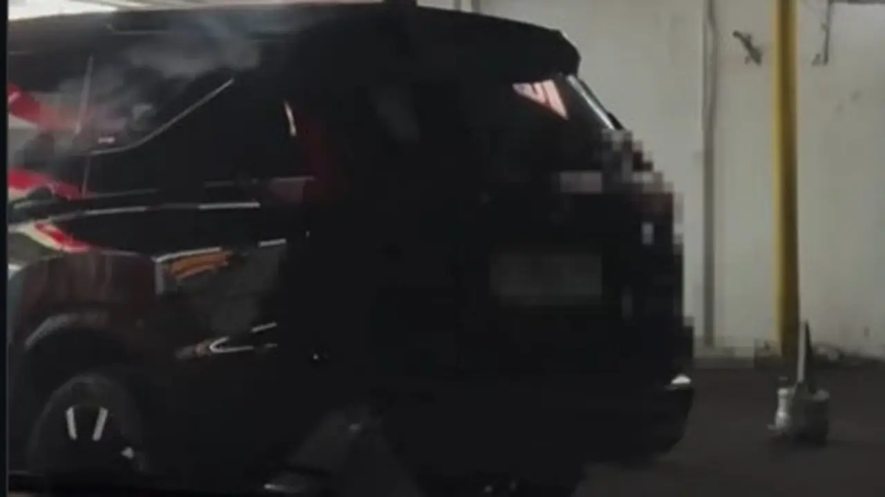 Heboh Mobil Tutup Pelat Nomor Pakai Lakban, Polisi Hanya Beri Teguran