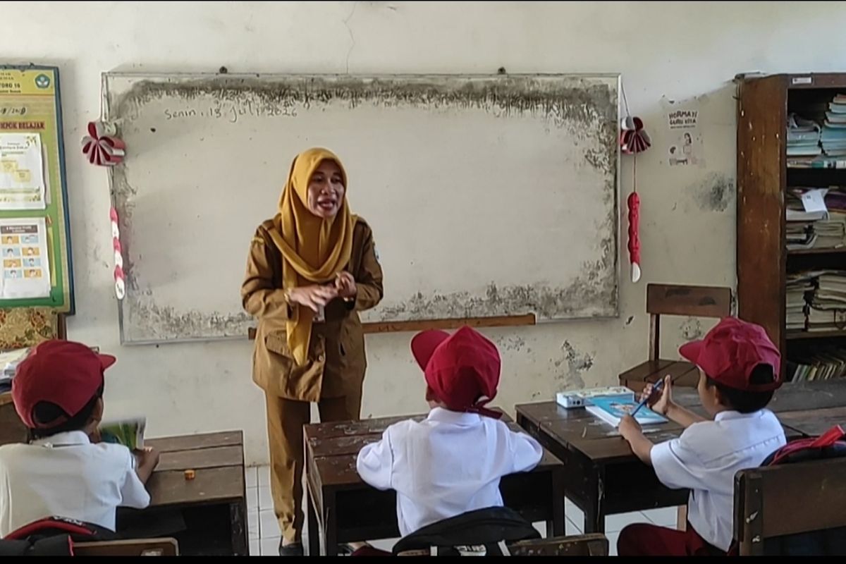 Sudah Kasih Seragam Gratis, SDN di Demak Ini Tetap Cuma Dapat 3 Siswa Baru