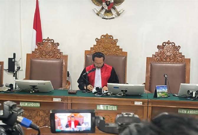 Hakim Tolak Praperadilan Jilid IV Roy Suryo, Pencekalan Tetap Berlaku
