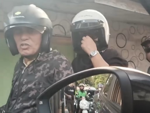Miris! Pengendara Motor Lawan Arah Ngamuk Saat Ditegur di Cilangkap