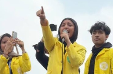 Adu Mulut Fathimah Azzahra dengan Polisi: Bagi Anda Nyawa Teman Saya Tak Ada Artinya!
