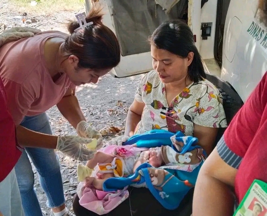 Ibu Melahirkan Saat Gempa Mengguncang Flores, Bayi Ini Diberi Nama Gempita