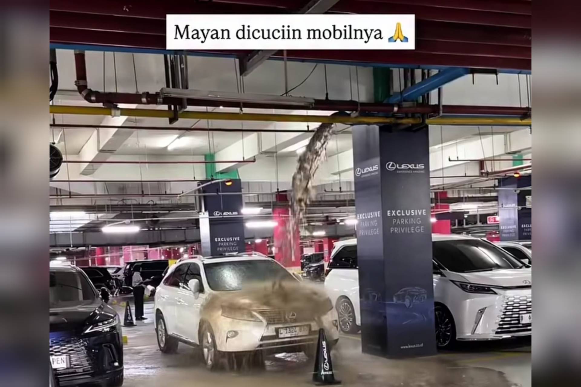Mobil Mewah Content Creator Ini Ketumpahan Air Limbah Mall