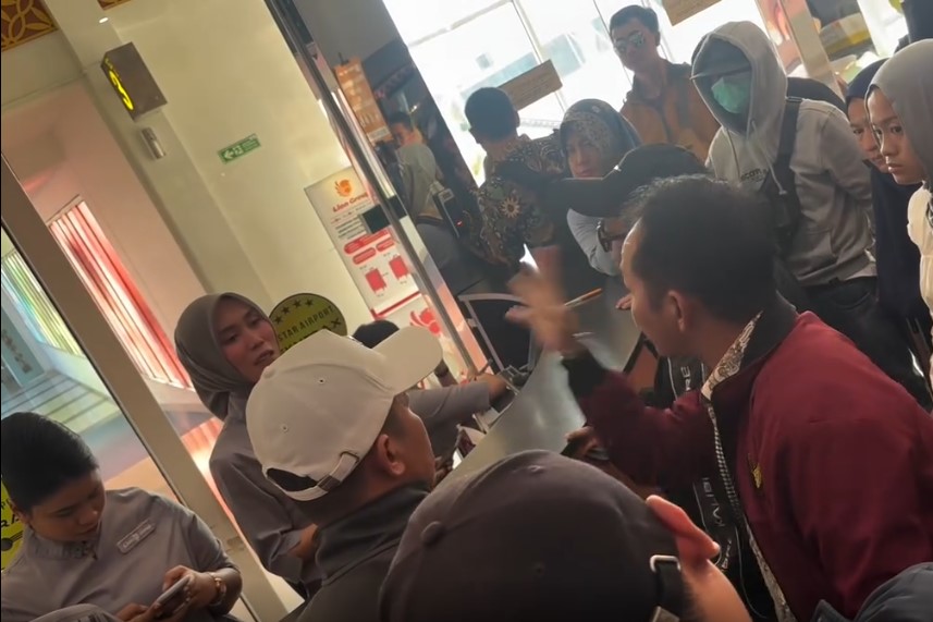 Jadwal Di-delay 3 Kali Beruntun, Penumpang Super Air Jet Pekanbaru-Jakarta Ngamuk
