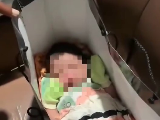Penemuan Bayi di Kudus, Ditinggal dalam Kantong di Teras Rumah Pasutri Tanpa Anak
