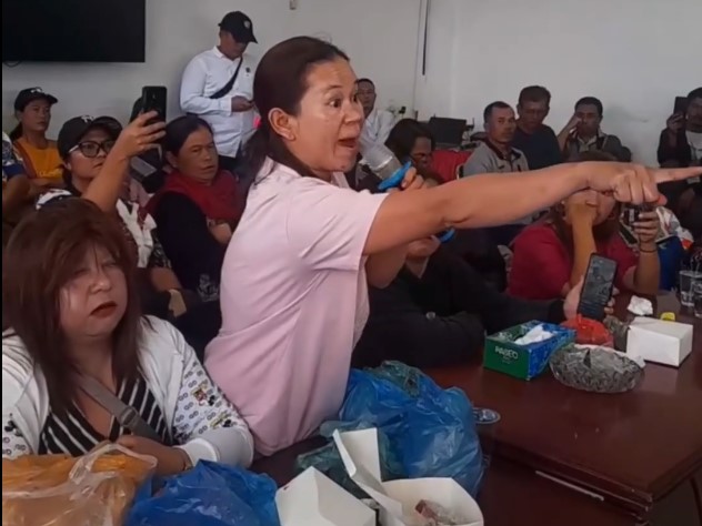 RDP DPRD Karo Memanas! Orang Tua Siswa Keracunan MBG Labrak SPPG, Minta Fakta Dibuka Transparan