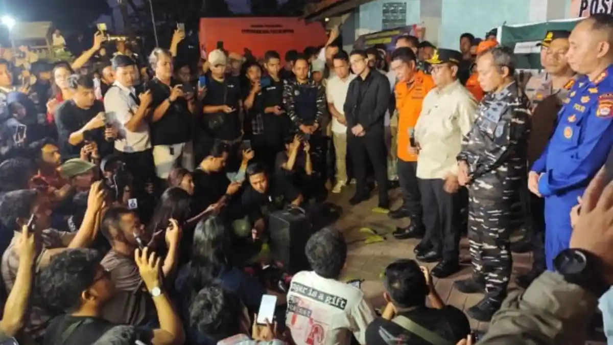 Pencarian 5 Jurnalis dan 3 Kru Gunung Anak Krakatau Dihentikan