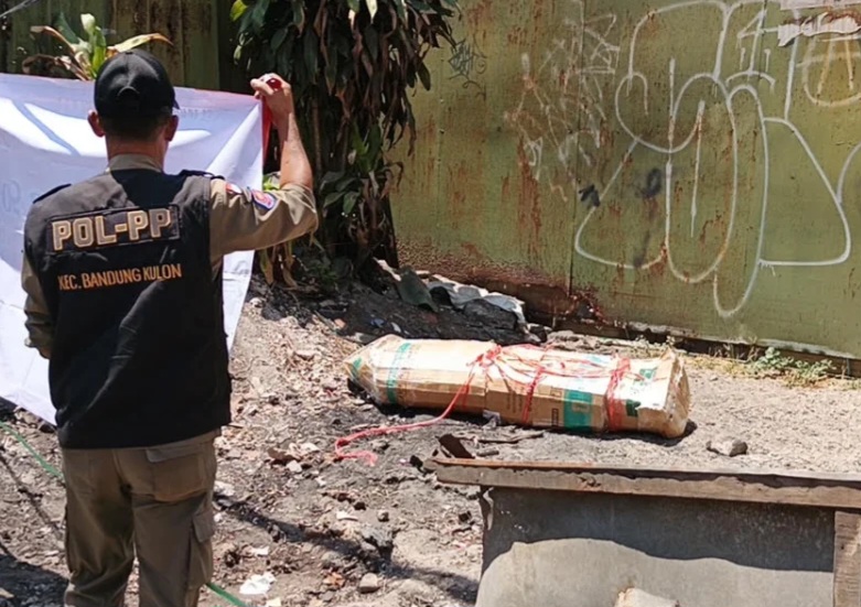 Sopir Lalamove Curiga Antar Paket Kardus, Ternyata Berisi Mayat