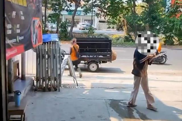 Dua Pegawai DLH Surabaya Dipecat Gegara Pungli Retribusi Sampah