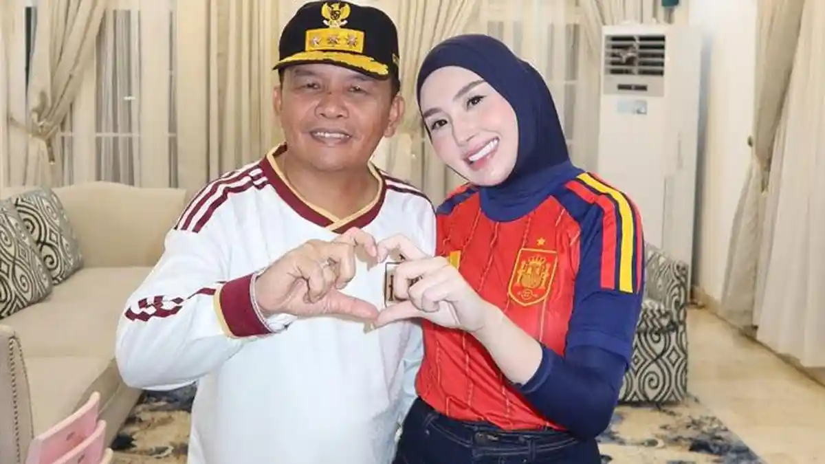 Istri Gubernur Kalteng Viral Diduga Pamer Saldo Ratusan Juta dan Arisan Mewah