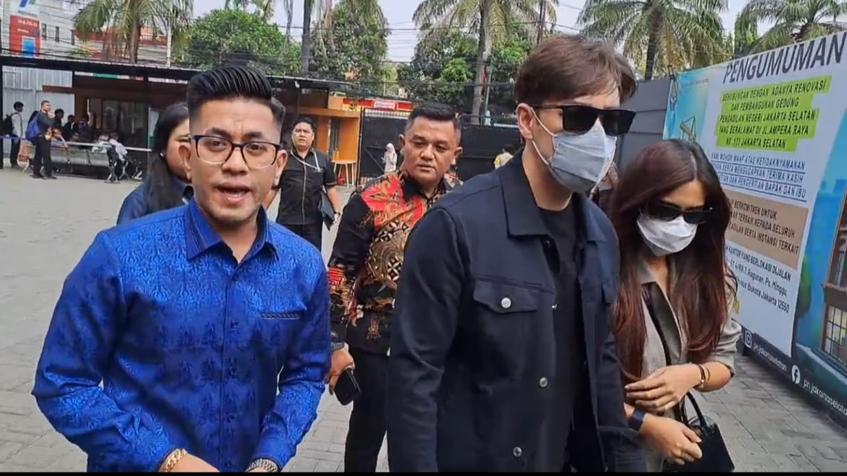 Datang Bersama ke Sidang Cerai, Anthony Xie dan Audi Marissa Buktikan Perpisahan Tak Selalu Diwarnai Konflik