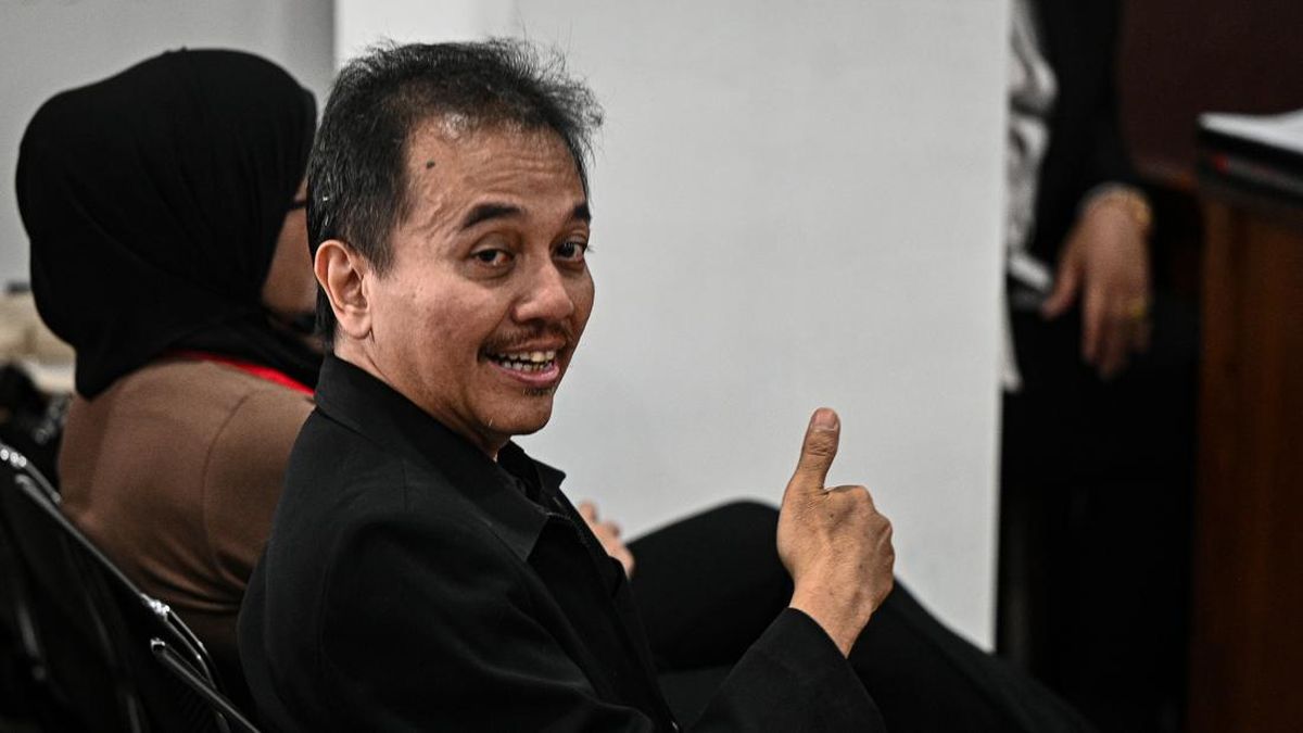 Roy Suryo Minta Jaksa Hadirkan Silfester Matutina dalam Sidang Kasus Ijazah Jokowi