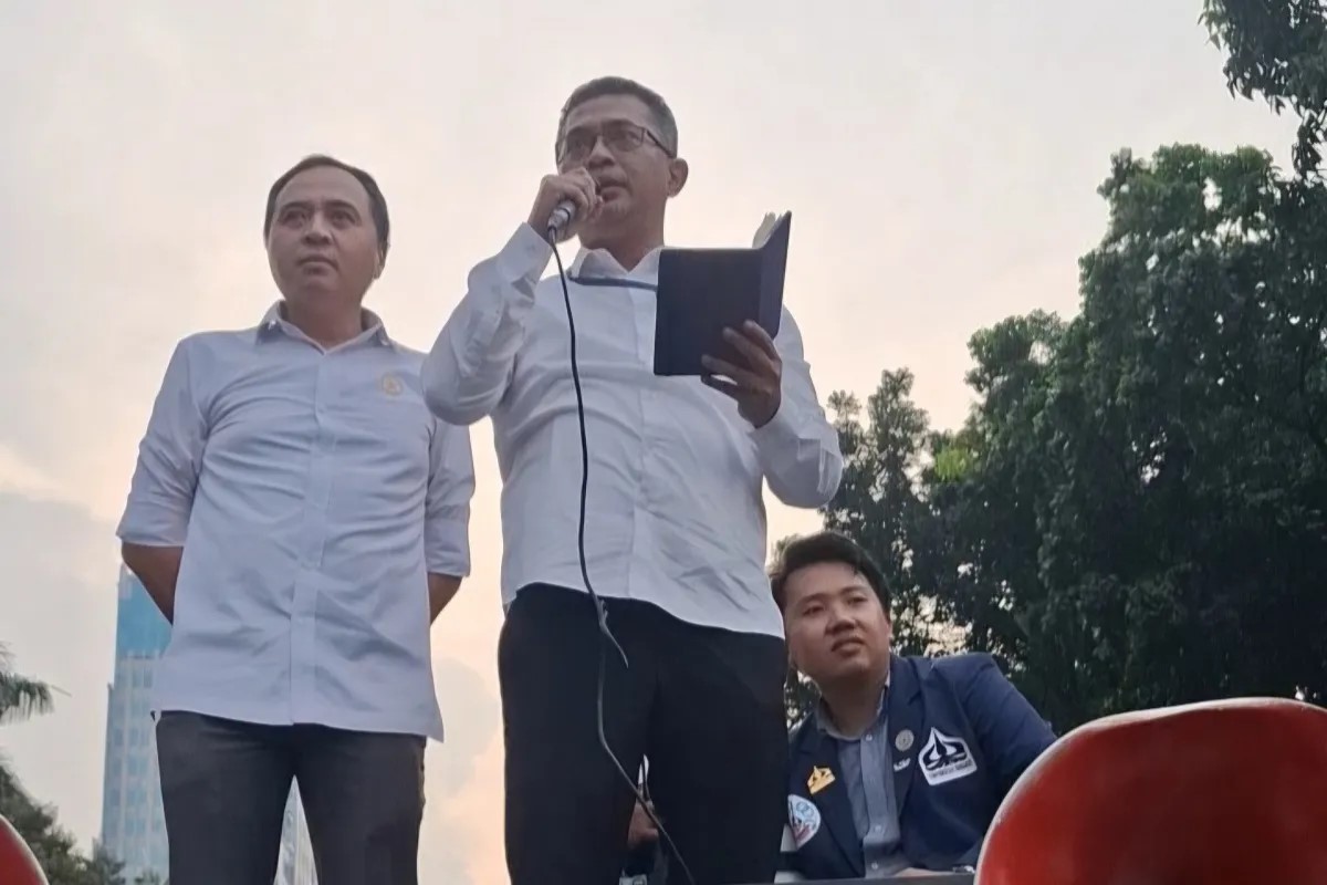 Mahasiswa Trisakti Soraki Stafsus Setneg, Janji Usulkan Menhut Diganti soal Karhutla