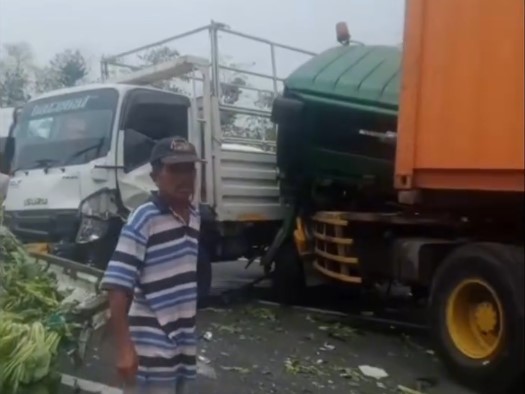 Kecelakaan Beruntun 15 Kendaraan di Tol Cipularang, Diduga Dipicu Rem Truk Blong