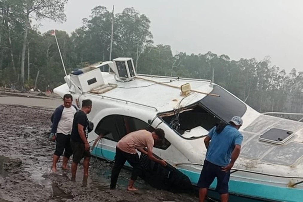 Speedboat Bawa 10 Pejabat Fakfak Bocor di Laut, Sempat Dikabarkan Tenggelam